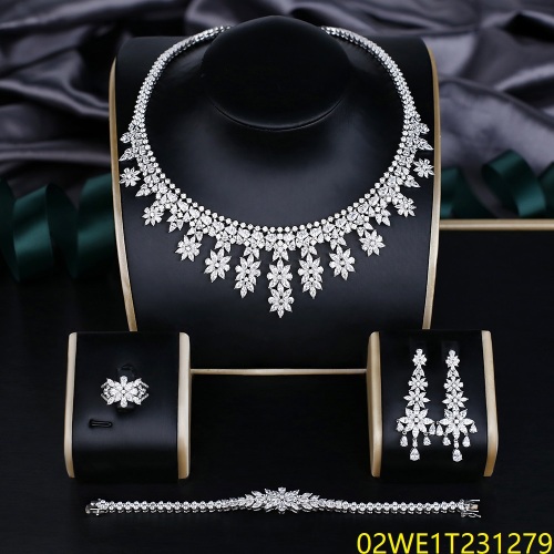 Blossom CS Jewelry 925 Silver All White Cubic Zirconia Floral Collar Bridal 4Pcs Jewelry Set