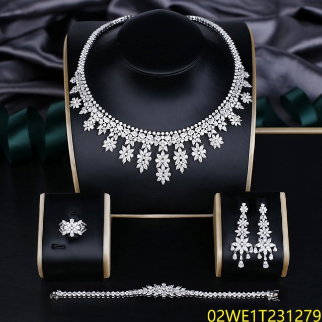 Blossom CS Jewelry 925 Silver All White Cubic Zirconia Floral Collar Bridal 4Pcs Jewelry Set