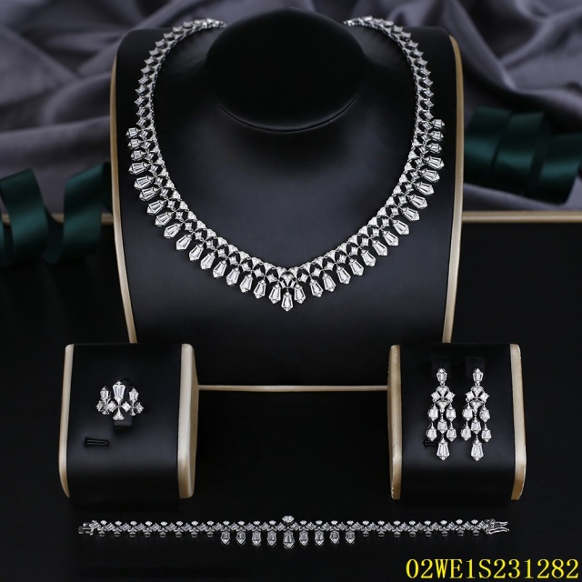 Blossom CS Jewelry 925 Silver All White Cubic Zirconia Tapered Baguette V Collar Bridal 4Pcs Jewelry Set