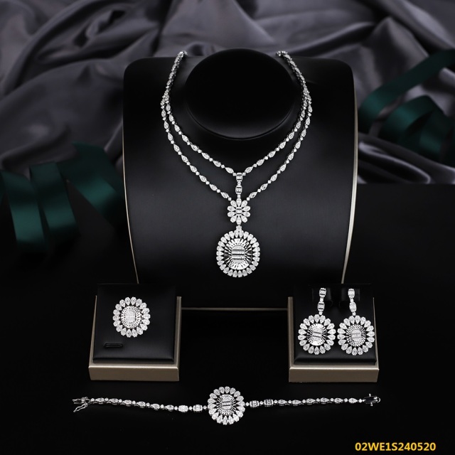 Blossom CS Jewelry 925 Silver White Cubic Zirconia Engraved Floral Double Layer Round Medallion Bridal 4Pcs Jewelry Set