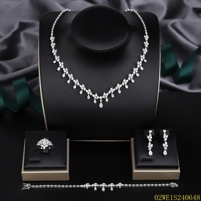 Blossom CS Jewelry 925 Silver Pear Cut Cubic Zirconia V Bridal 4Pcs Jewelry Set