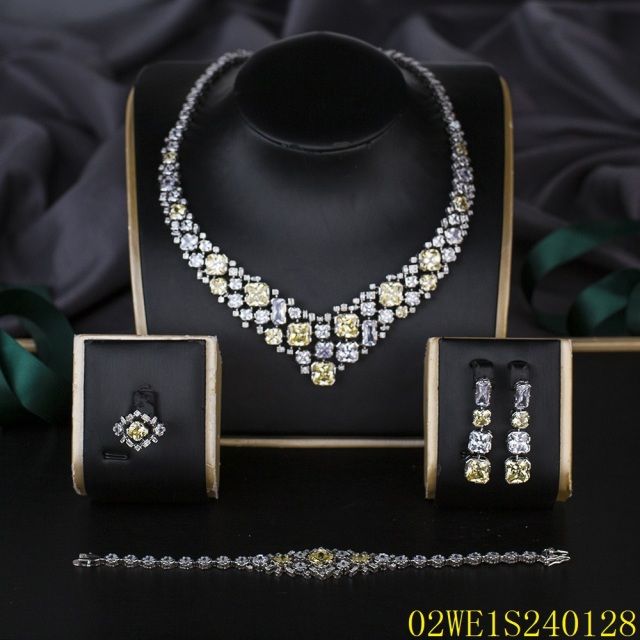 Blossom CS Jewelry 925 Silver Yellow & White Cubic Zirconia V-Shape Cushion Cut Bridal 4Pcs Jewelry Set