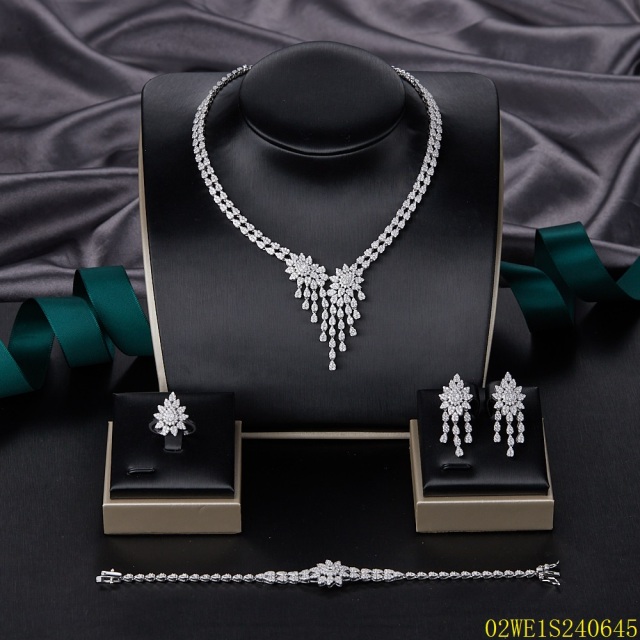 Blossom CS Jewelry 925 Silver Floral Tassel Cubic Zirconia Bridal 4Pcs Jewelry Set