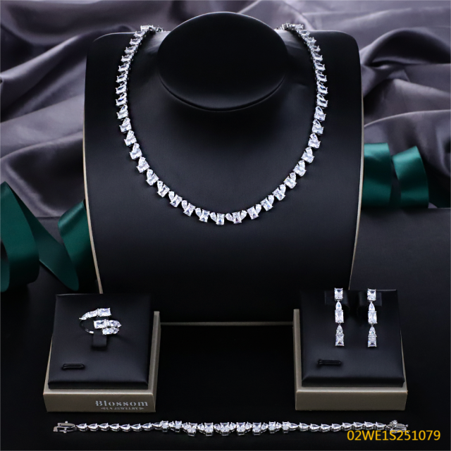 Blossom CS Jewelry 925 Silver Emerald Cut Cubic Zirconia Tennis 4Pcs Bridal Jewelry Set