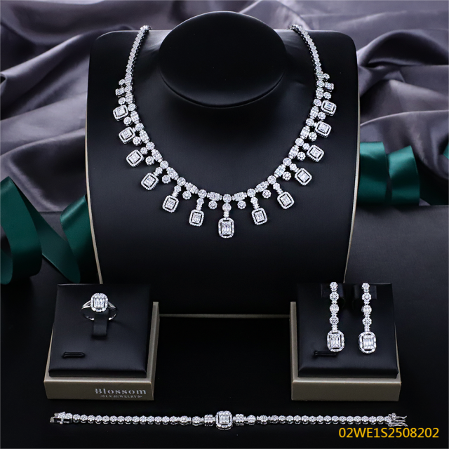 Blossom CS Jewelry 925 Silver Emerald Cut Halo Cubic Zirconia Bridal Jewelry Set Necklace Earrings Ring Bracelet