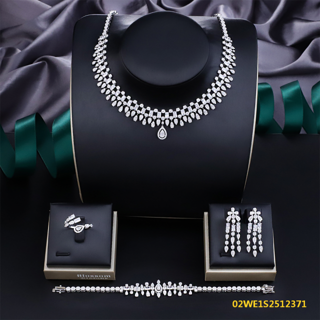 Blossom CS Jewelry Center Teardrop Pendant Marquise‑Cut Cubic Zirconia 4 Pieces Bridal Jewelry Set Necklace Earrings Ring Bracelet For Wedding Formal Occasion