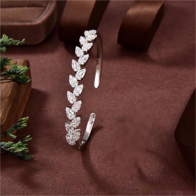 Blossom CS Jewelry 925 Silver Bangle Teardrop Zircon Open Cuff For Women Party