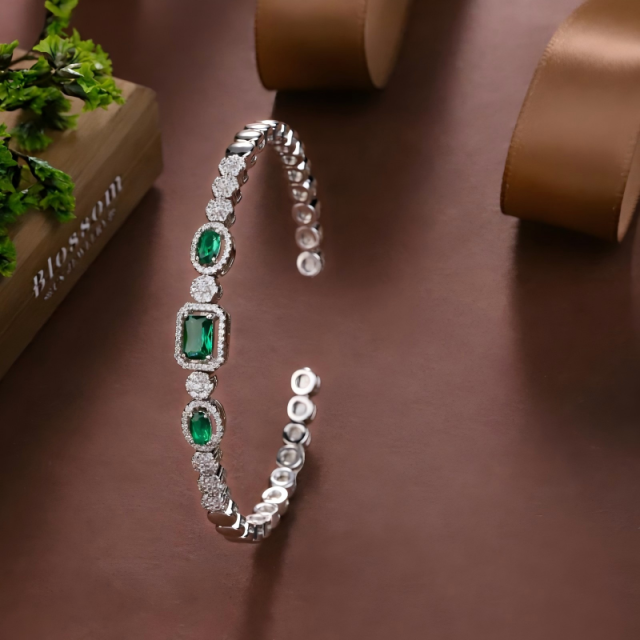 Blossom CS Jewelry 925 Silver Bangle Mixed Shape Green Zircon Open Cuff For Women Party