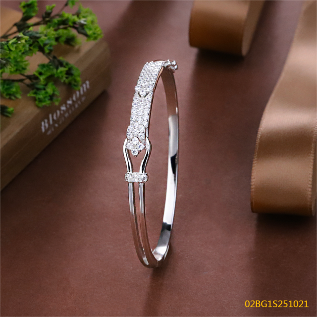 Blossom CS Jewelry 925 Silver Bangle Interlock Lock Design Paved Zirconia Closed Bangle For Women Party