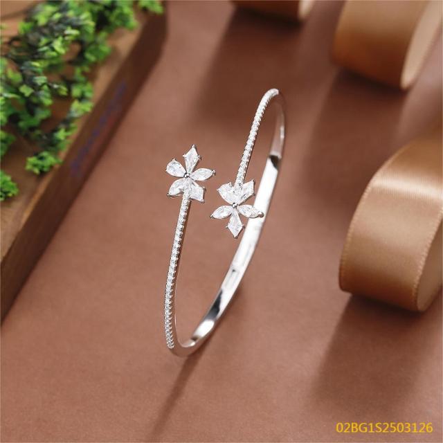Blossom CS Jewelry 5 Petal Flower Zircon Cuff Bangle 925 Sterling Silver Open Bracelet for Women