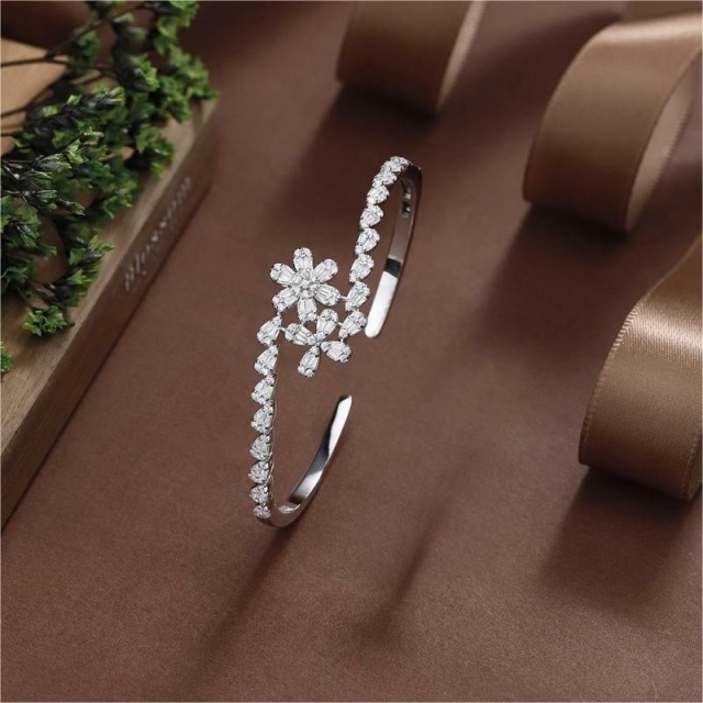 Blossom CS Jewelry Floral Vine 925 Sterling Silver Open Bangle For Women Inlaid Cubic Zirconia Bracelet Gift