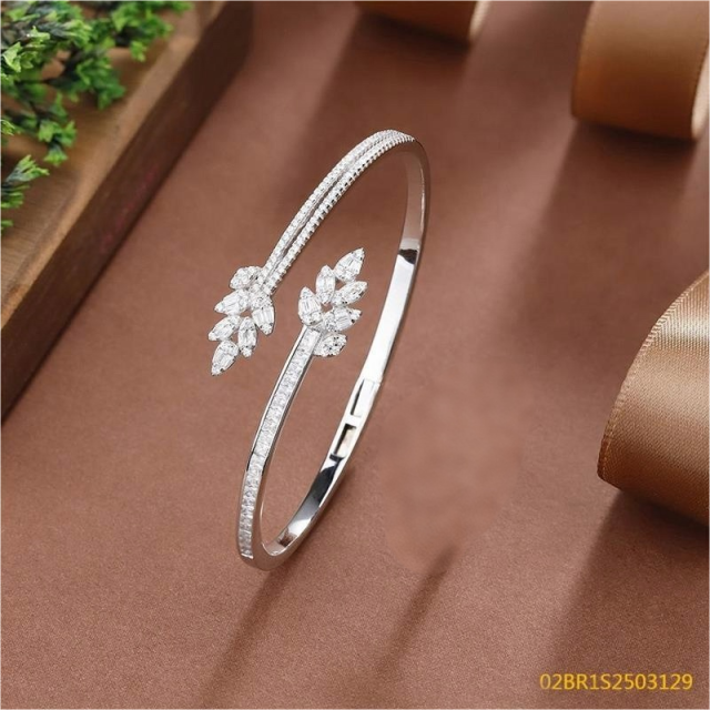 Blossom CS Jewelry Leaf Design 925 Sterling Silver Bangle For Women Inlaid Cubic Zirconia Wrist Bracelet Gift
