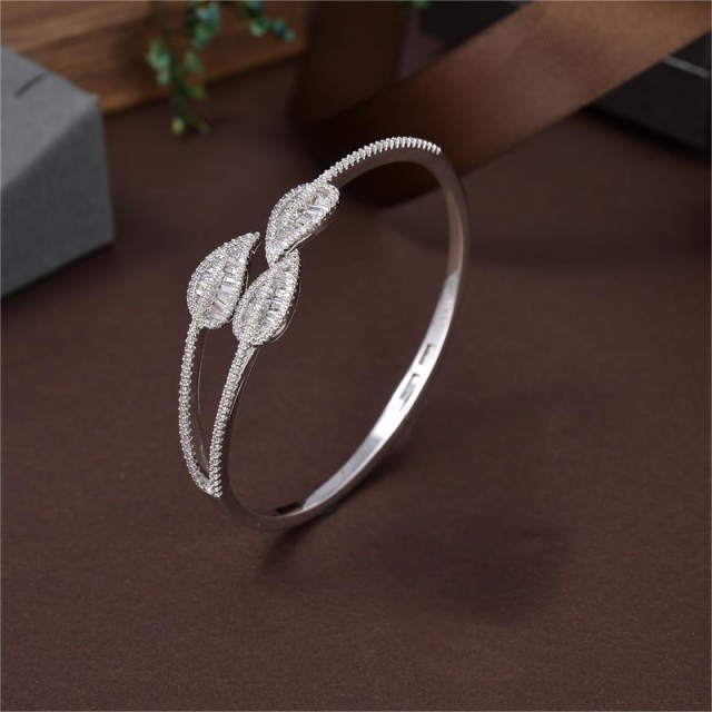 Blossom CS Jewelry Triple Leaf 925 Sterling Silver Bangle For Women Inlaid Cubic Zirconia Wrist Bracelet Gift