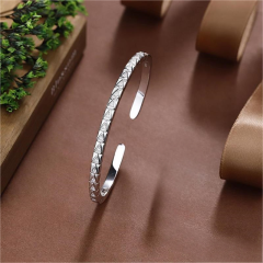 Blossom CS Jewelry 925 Silver Triangle Pattern Open Cuff Bangle With Cubic Zirconia