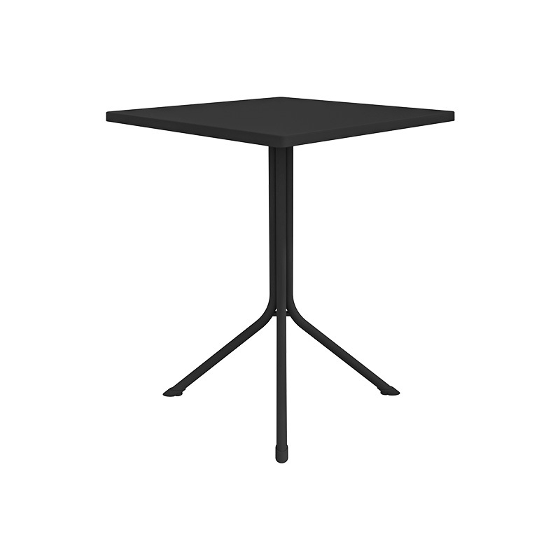 OUTDOOR TABLE