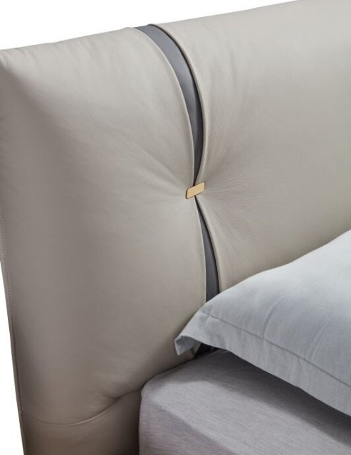 Modern Italian Design Solid Wood high-end King Size genuine Leather Bed for bedroom