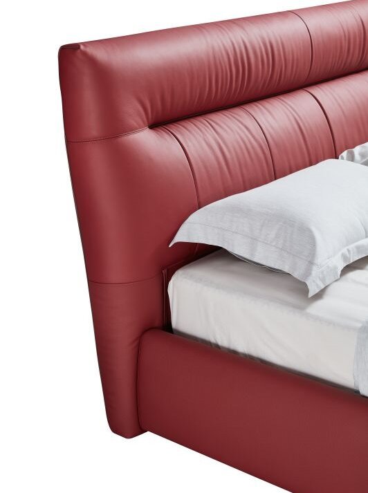 Modern Italian Design Solid Wood high-end King Size genuine Leather Bed for bedroom