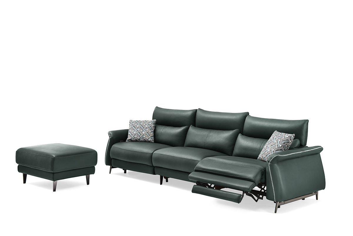 High-end luxury series of modern electric sofa, with high-density sponge filling, made of solid wood frame, one button to control the angle of the sofa, comes with usb charging port.