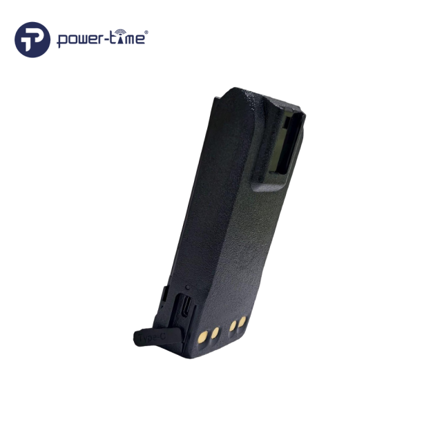 PTM-R7IC Intelligent IP67 Waterproof Battery Pack with a USB-C charging port for Mototrbo R7 R7A radios