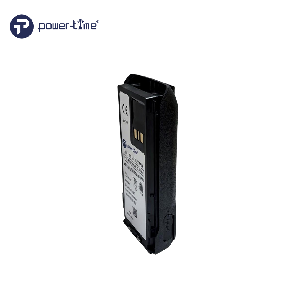 PTM-R7IC Intelligent IP67 Waterproof Battery Pack with a USB-C charging port for Mototrbo R7 R7A radios