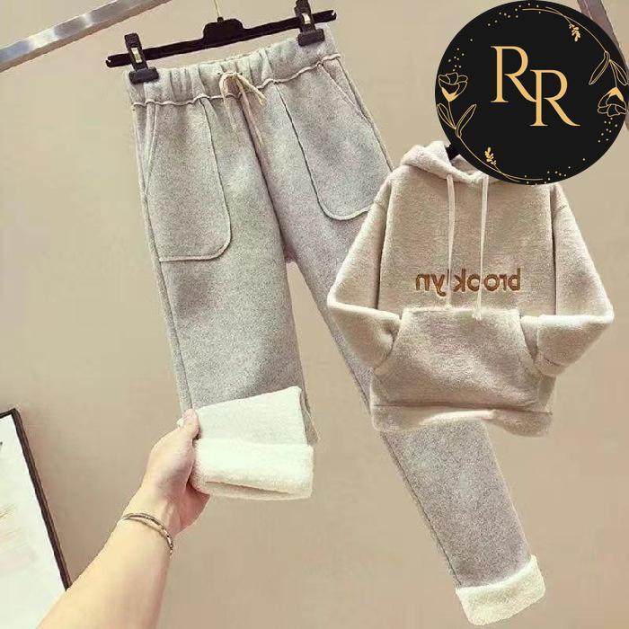 【送料無料】rrstyleレディース 無地フード付きポケット付き刺繍ボウタイセットアップ