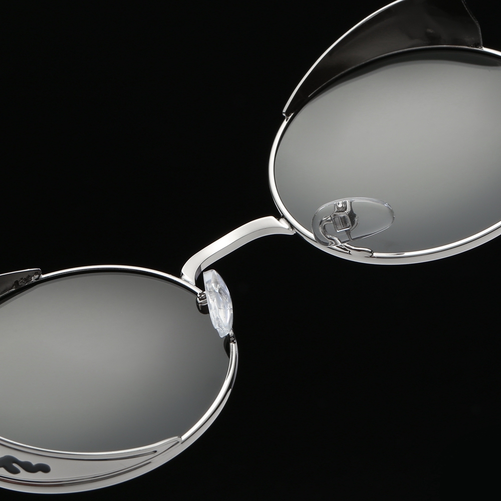 Unisex Classic Gothic Retro Steampunk Sunglasses for Men Women Vintage Round Polarized Sunglass with Side Shield Embossed Flame Filigree
