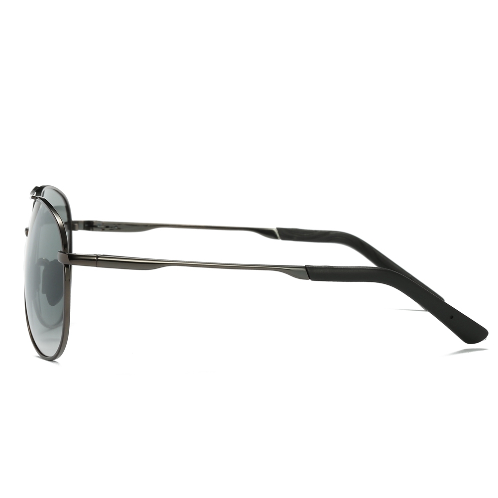 Custom Women's Metal Frame Aviator Polarized Sunglasses for Men Driving Car with Photochromic Lenses that Change from Light to Dark Wholesale