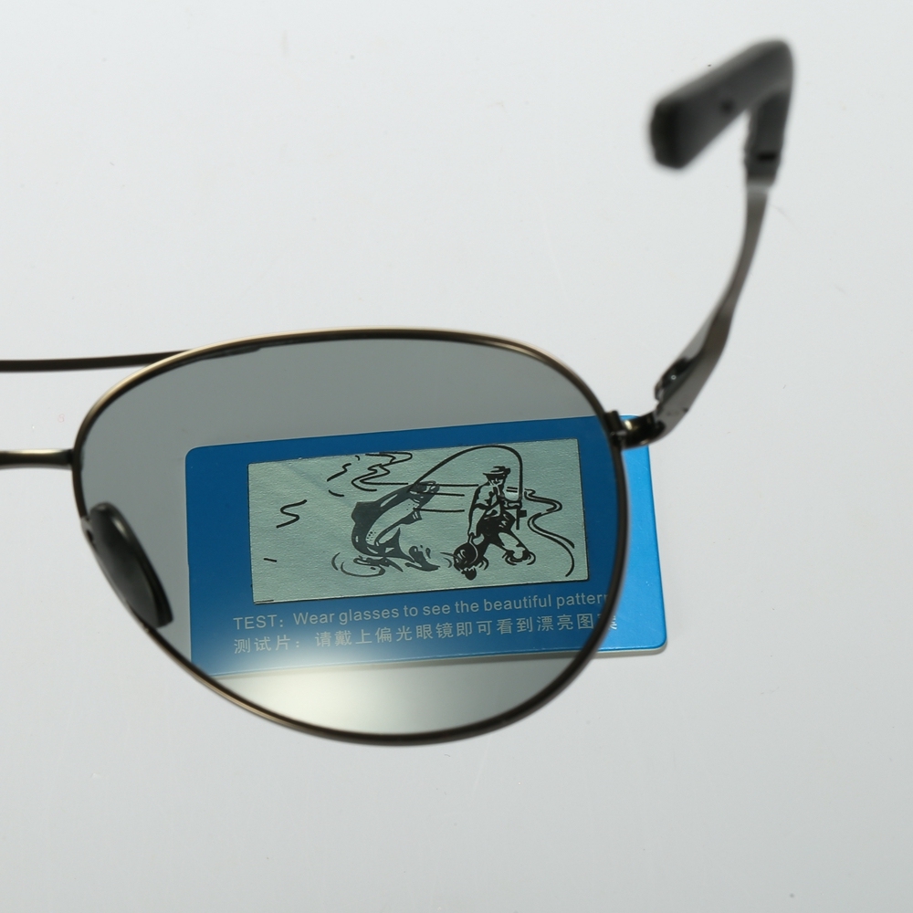 Custom Women's Metal Frame Aviator Polarized Sunglasses for Men Driving Car with Photochromic Lenses that Change from Light to Dark Wholesale