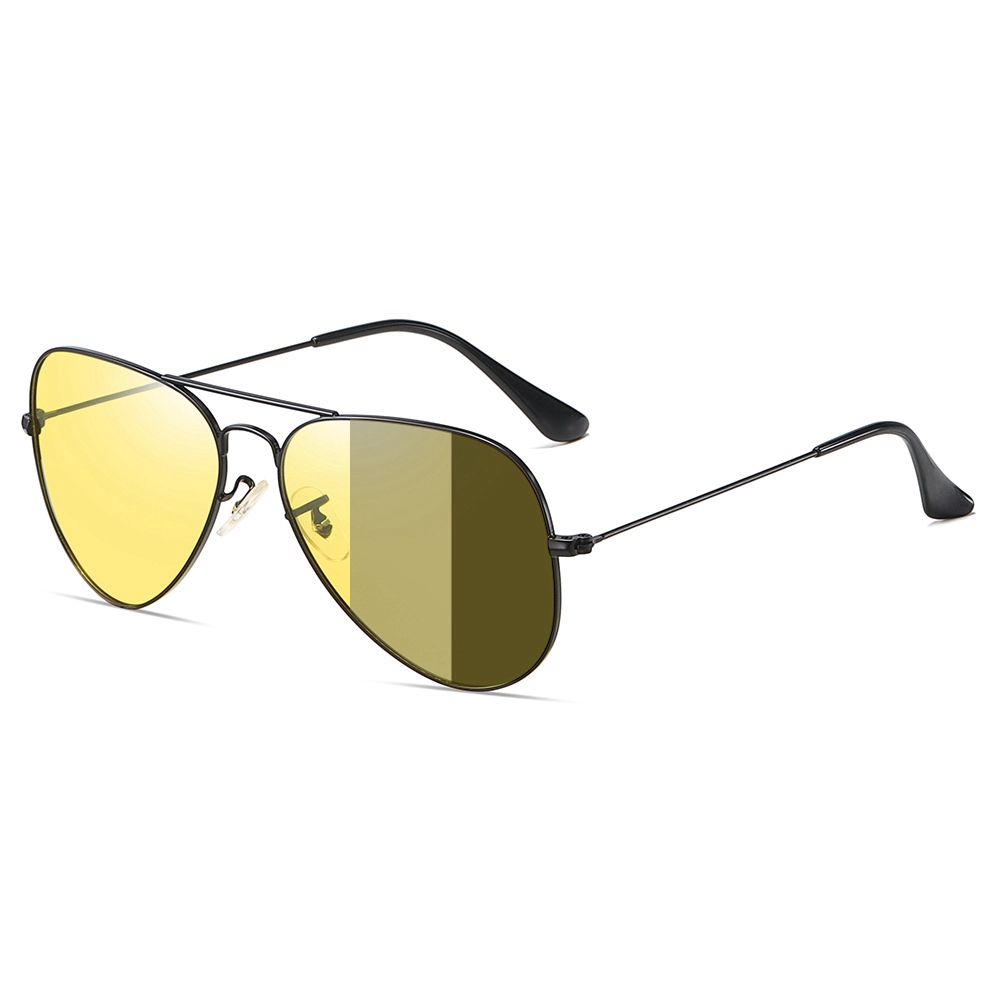 Wholesale Unisex Day and Night Anti Glare Glasses for Men Women with Light Responsive Lenses Aviator Metal Photochromic Driving Eyeglasses Online