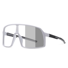 White/Clear to Grey