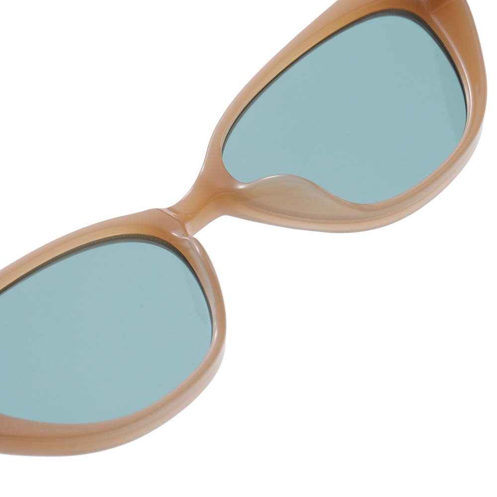 Ready Made Women's Plastic Fashion Cateye Sunglasses with Metal Accent Piece Vintage and Modern Styles Designer Cat Eye Shades Wholesale Online