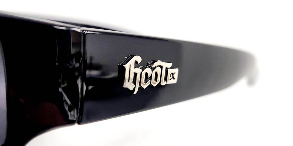 private label eyewear_3D Metal Logo_outside of two temples