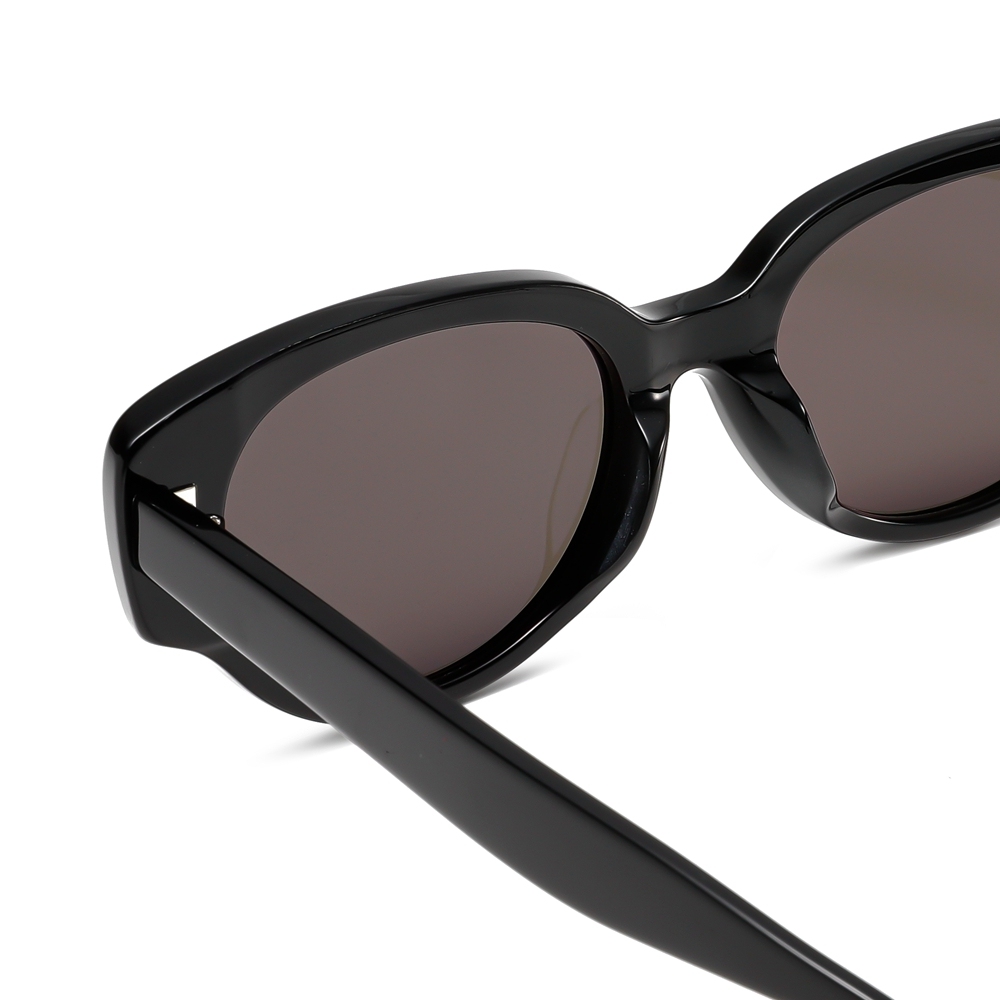 Custom Korean Style Thick Frame Oval Cat Eye Sunglasses with Studs Made of Acetate Eyewear for Women's Subtle Vintage Shades Wholesale Online