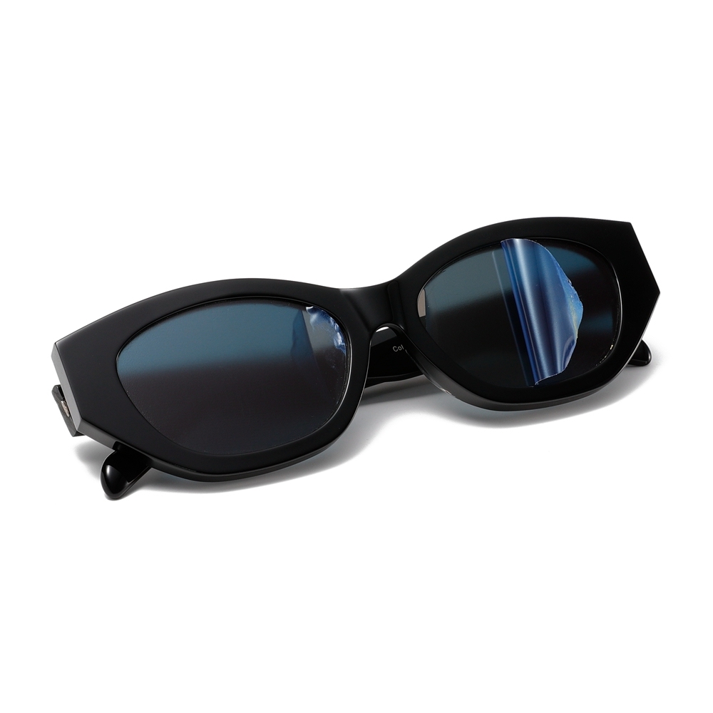 Custom Fashion-forward Winged Cat Eye Sunglasses with Oval Nylon Lenses for Women Acetate Designer Eyewear Wholesale Ladies Branded Shades Online