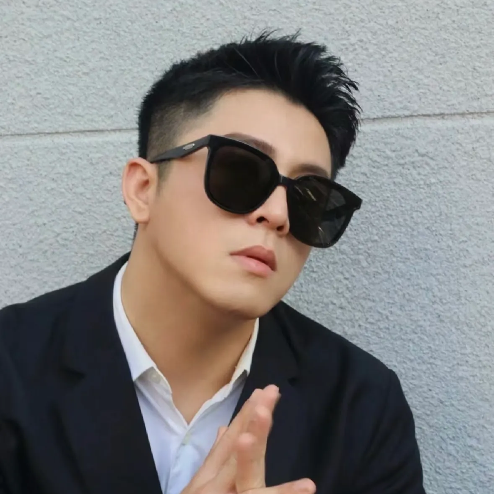 Custom Luxury Acetate Eyewear Supplier China Wholesale Women's Oversized Square Shades for Men GM Jackie Modern Designer Sunglasses Online