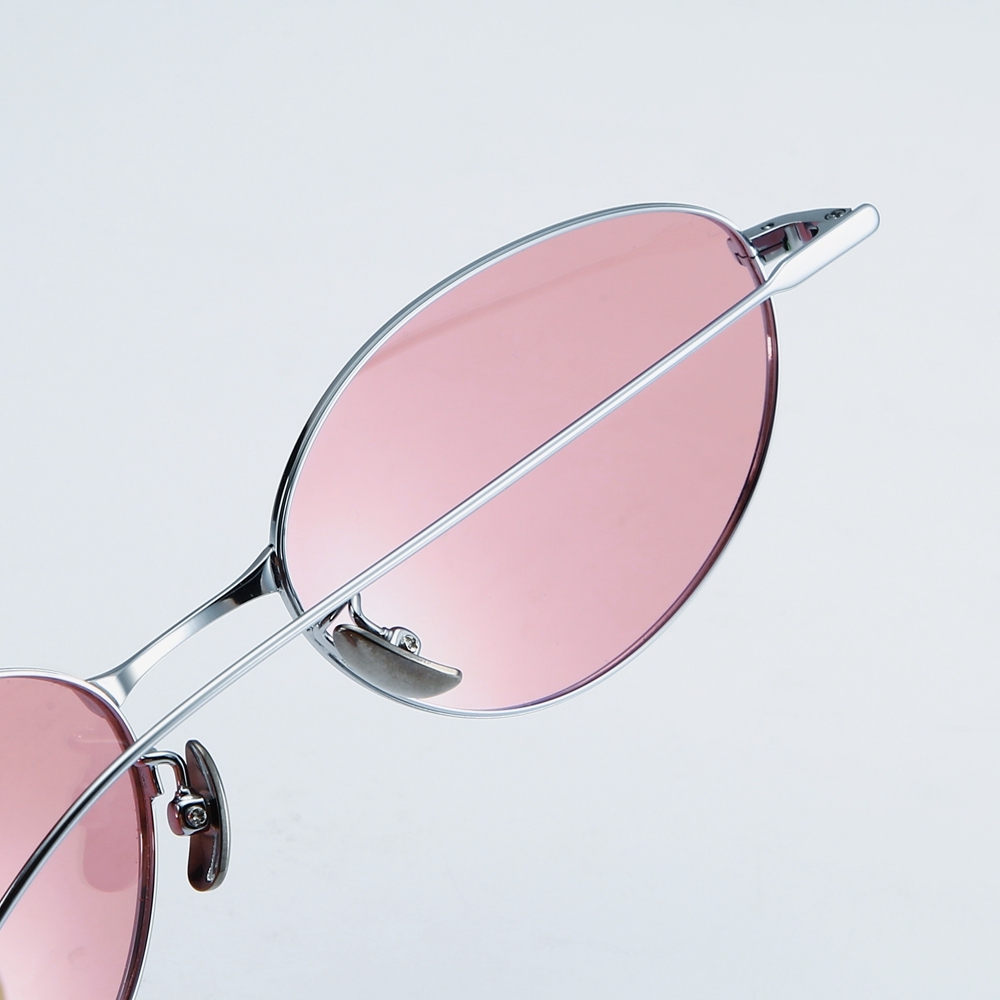 Cutom Beta Titanium Eyewear Manufacturer China Women's Petite Thin Oval Shades for Ladies Trendy Polarized Sunglasses Wholesale Online