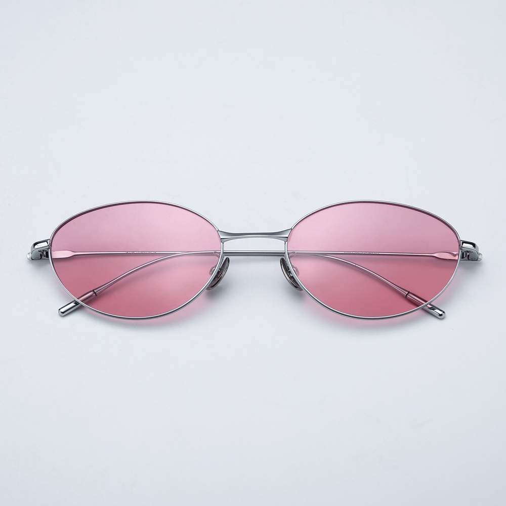 Cutom Beta Titanium Eyewear Manufacturer China Women's Petite Thin Oval Shades for Ladies Trendy Polarized Sunglasses Wholesale Online