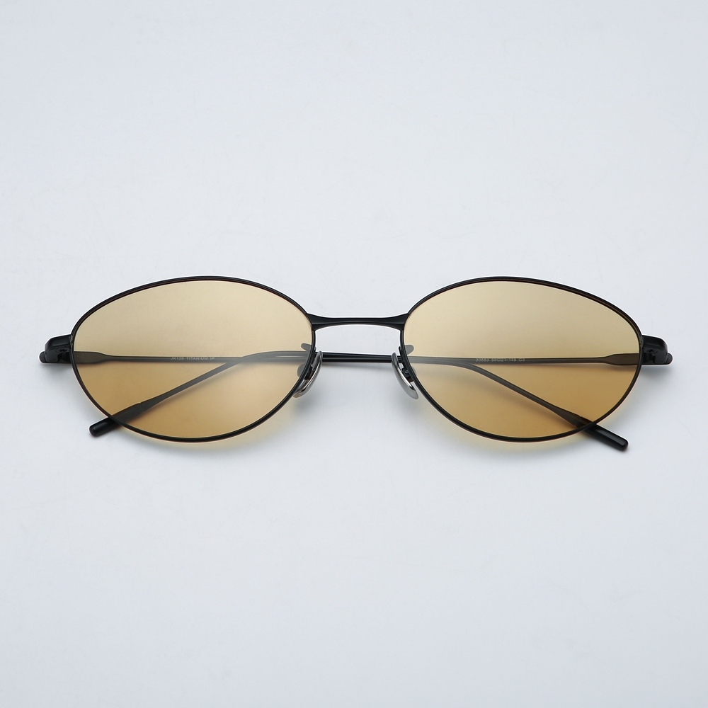 Cutom Beta Titanium Eyewear Manufacturer China Women's Petite Thin Oval Shades for Ladies Trendy Polarized Sunglasses Wholesale Online