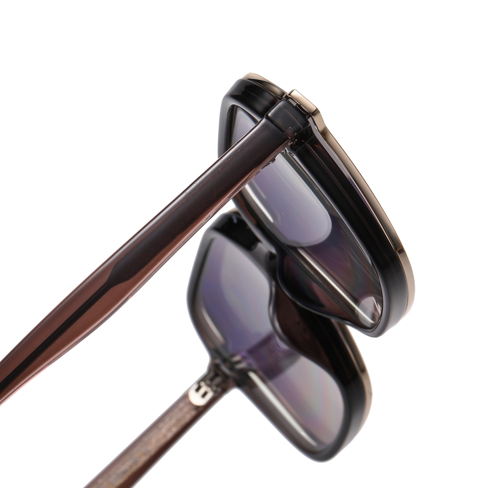 Wholesale TR90 Large Rounded Square Eyeglass Frames with Magnetic Polarized Clip-on Shades for Women 2 in 1 Prescription Glasses and Sunglasses