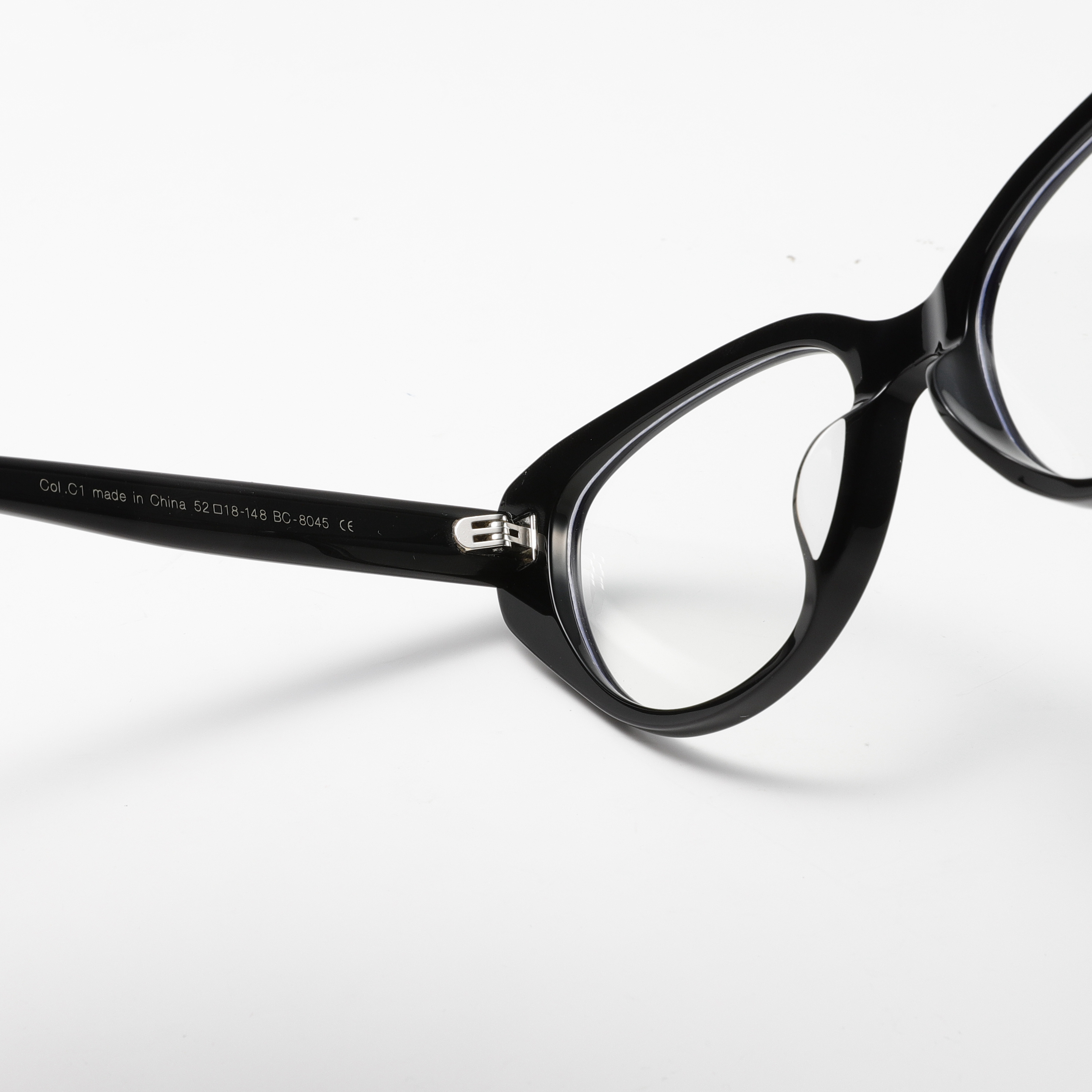 Custom Acetate Classic Prescription Eyeglasses Ladies Upswept Cat-eye Optical Frames for Women Blue Light Blocking Glasses Wholesale China