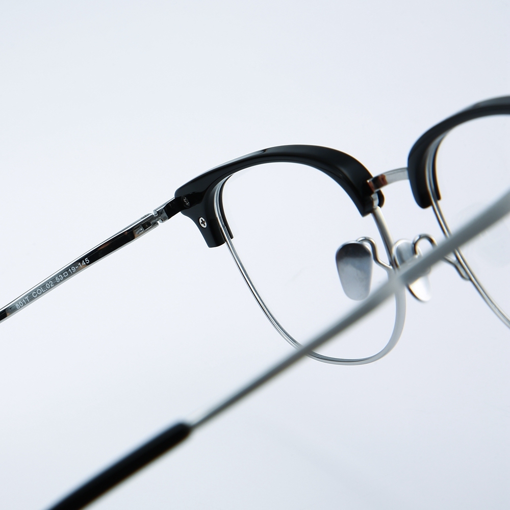 Custom Pure Titanium Square Browline Optical Frames for Men Retro Blue Light Filter Glasses Business Professional Eyeglasses Wholesale Supplier