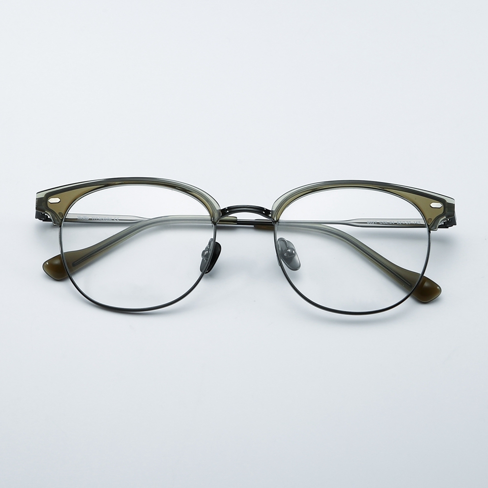 Wholesale Vintage Round Browline Eyeglasses with Rivets Pure Titanium Spectacle Frames for Office Men Intellectual Prescription Glasses Supplier