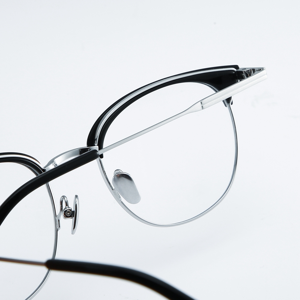 Wholesale Vintage Round Browline Eyeglasses with Rivets Pure Titanium Spectacle Frames for Office Men Intellectual Prescription Glasses Supplier