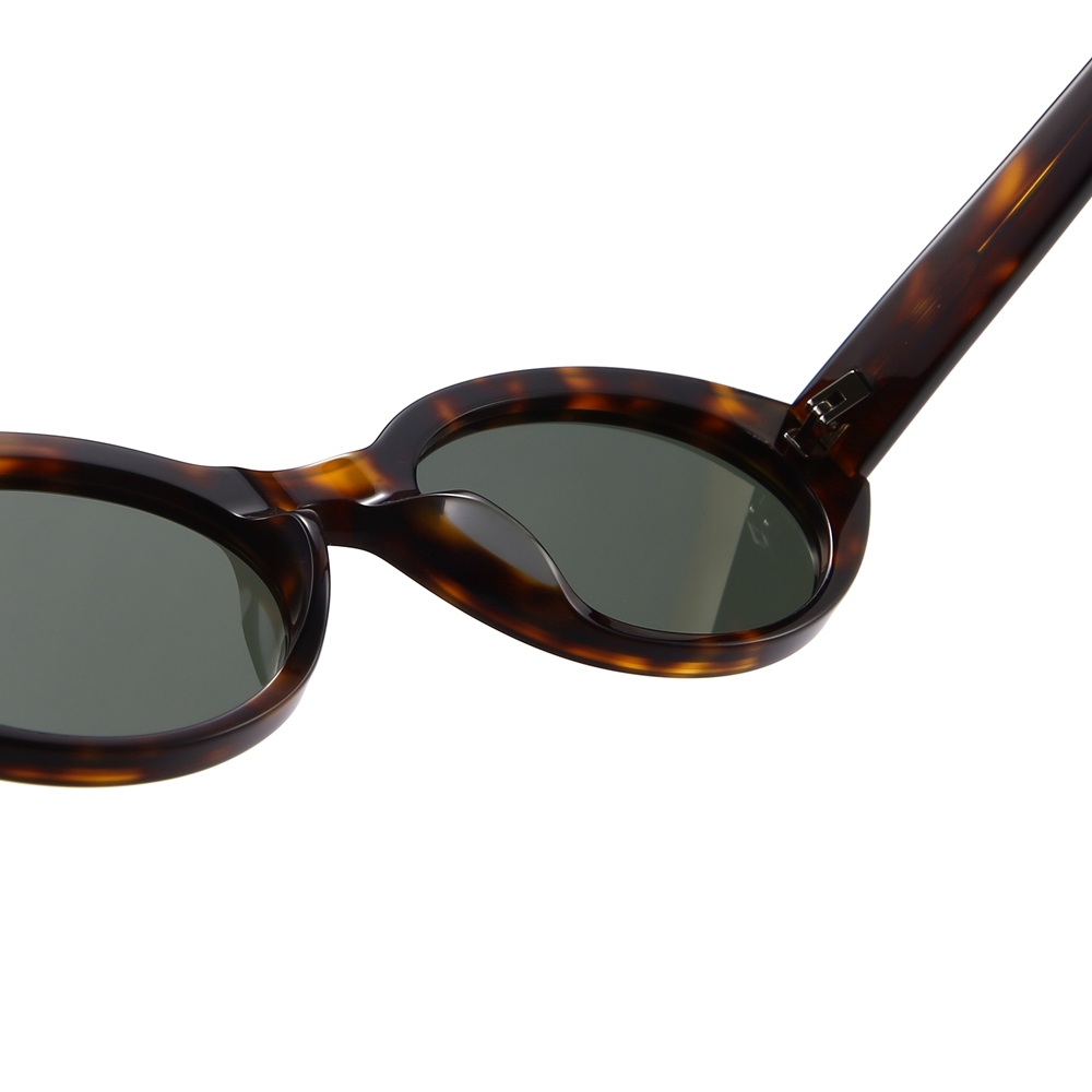Custom Luxury Designer Shades for Women's Slanted Almond Oval Sunglasses with Metal Accents High Quality White Label Eyewear Manufacturer China