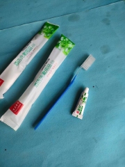 Hotel toothbrush toothpaste  (东莞市超白化工贸易有限公司)