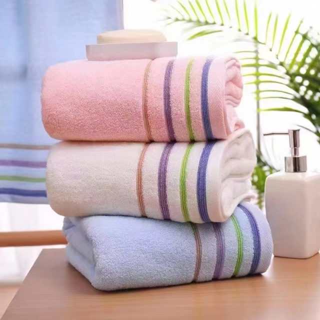 High-end cotton thickened and increasing color towel bath towel(东莞市超白化工贸易有限公司)