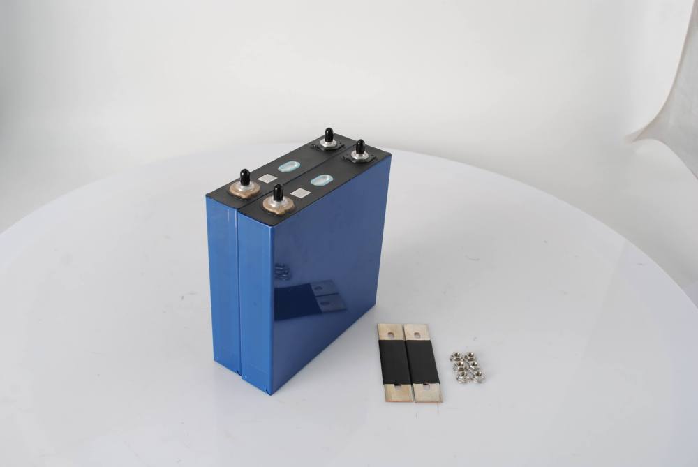 Battery Manufacturer- 3.2v 125ah EVE Lifepo4 Battery with Unqiue QR Code