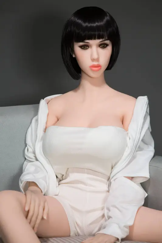 Luxurious Silicone Love Doll - 169cm with Realistic Skin Texture