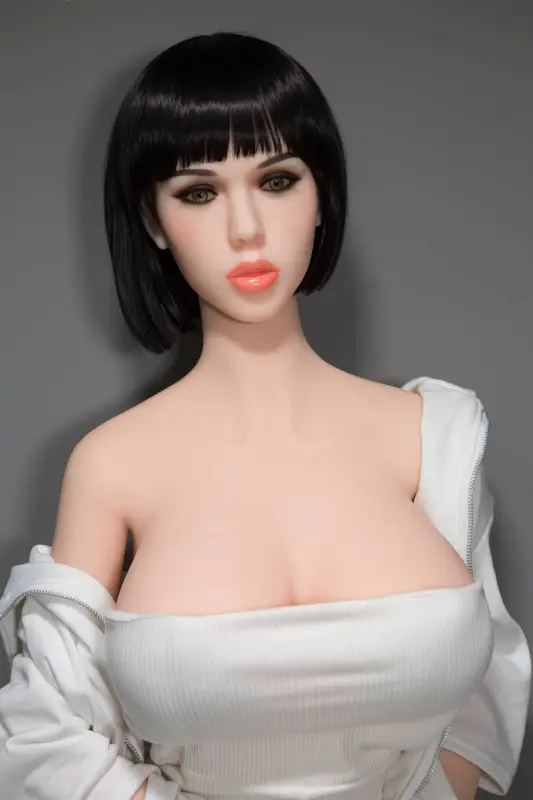 Luxurious Silicone Love Doll - 169cm with Realistic Skin Texture（Silicone head + silicone body）