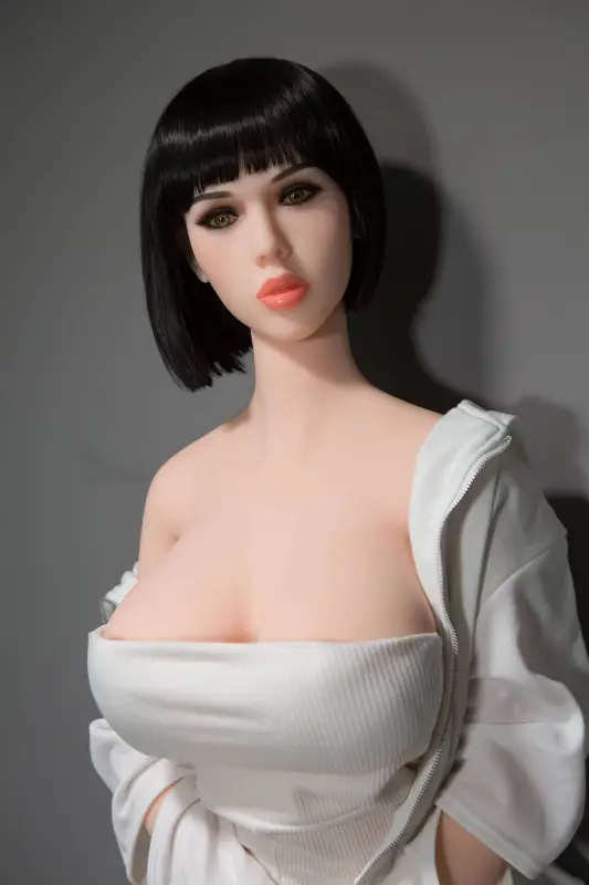 Luxurious Silicone Love Doll - 169cm with Realistic Skin Texture（Silicone head + silicone body）